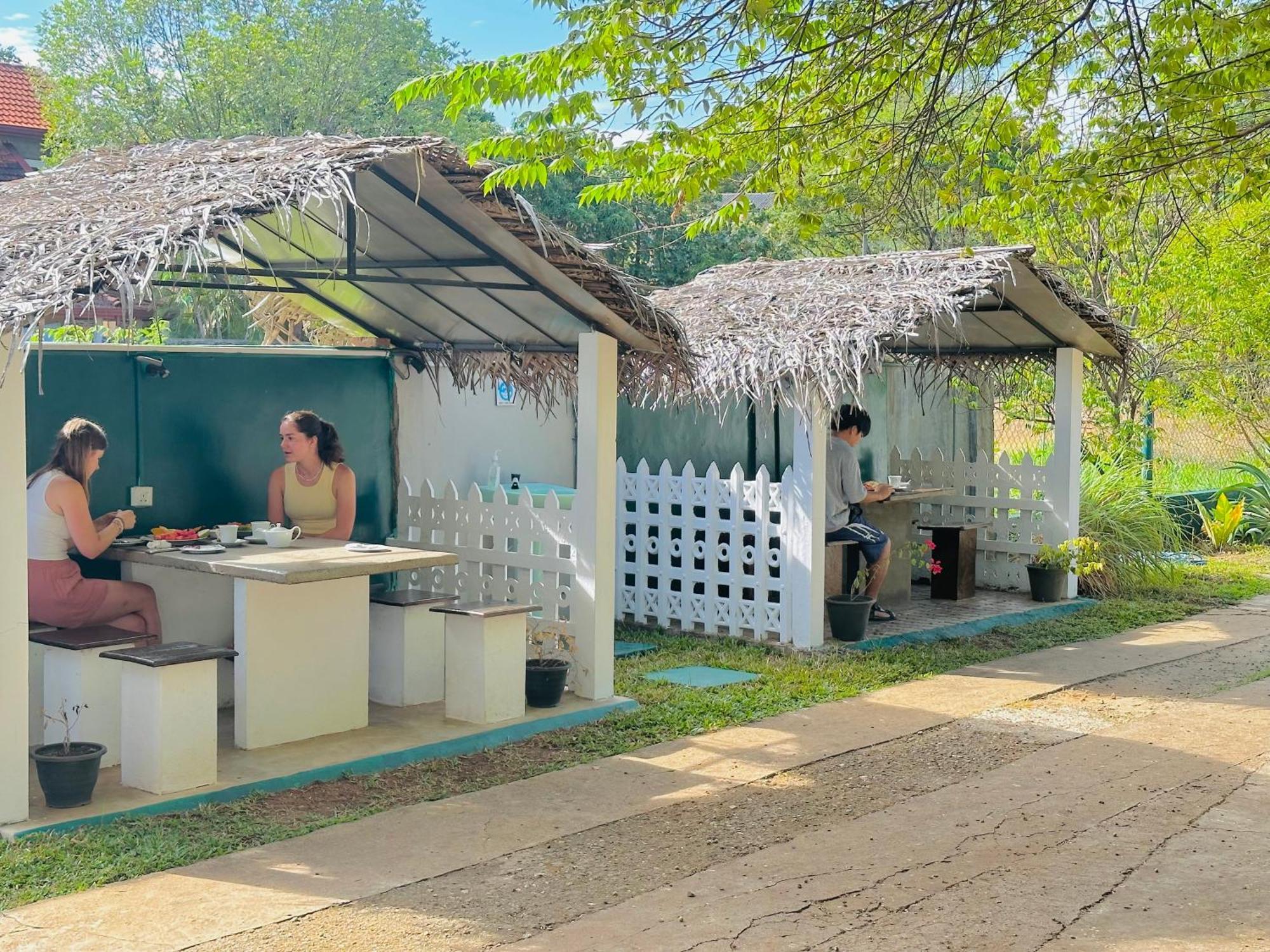 New Peacock Resort Dambulla Ngoại thất bức ảnh