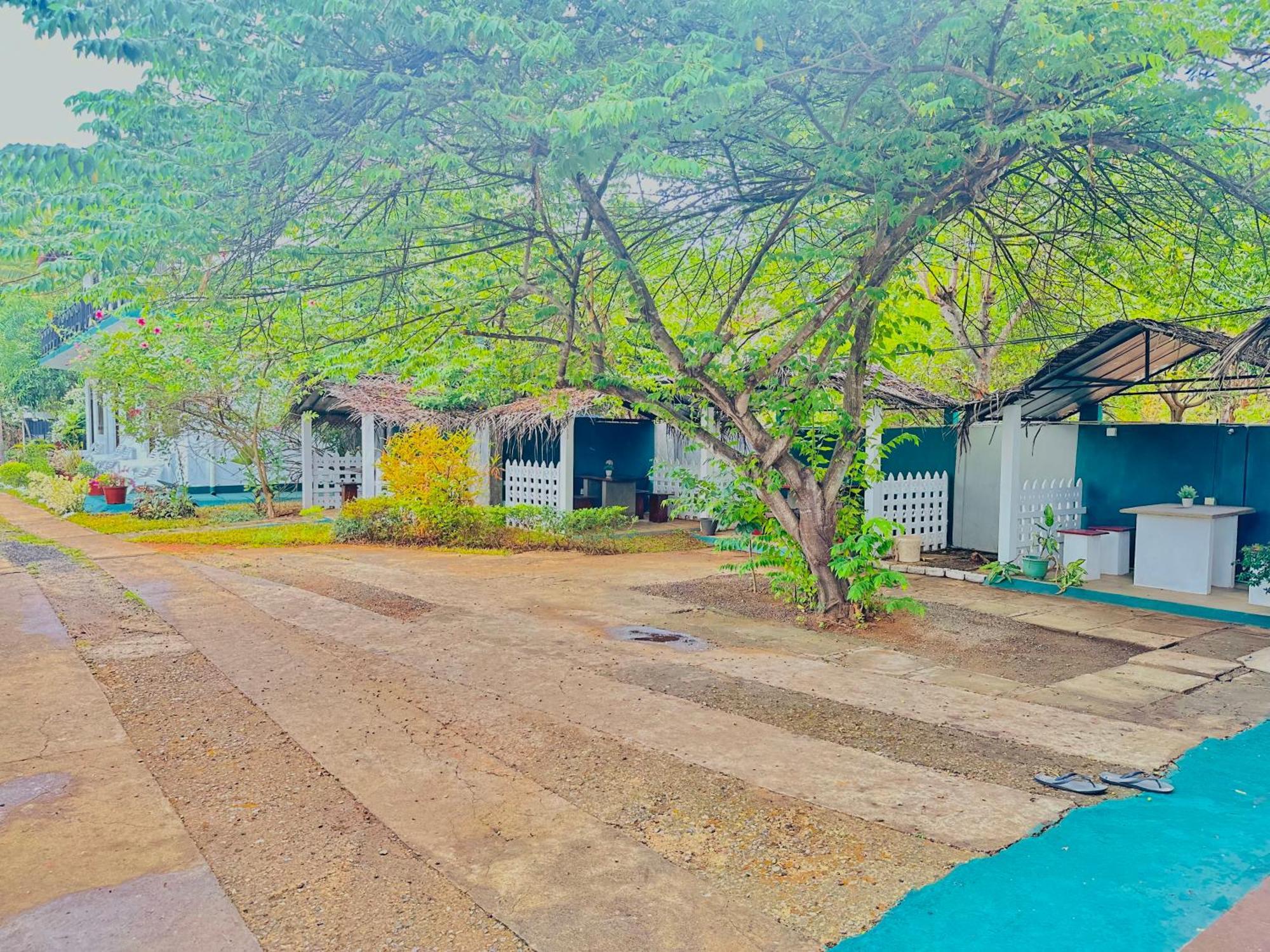 New Peacock Resort Dambulla Ngoại thất bức ảnh